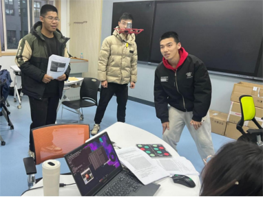 智能無人系統(tǒng)“做中悟”高階項(xiàng)目式課程。校方供圖