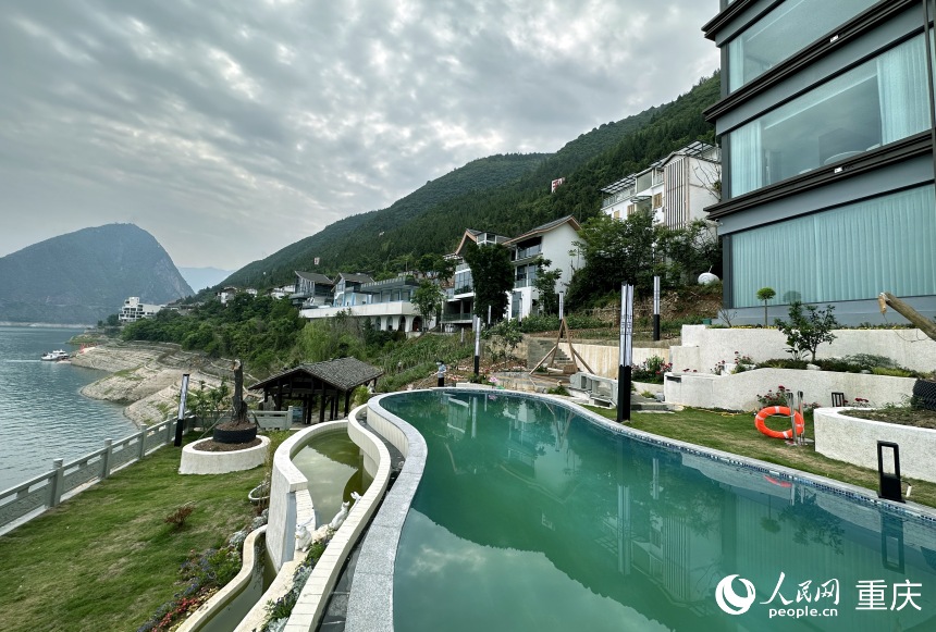 三峽里·竹枝村打造的特色民宿。人民網(wǎng)記者 劉政寧攝