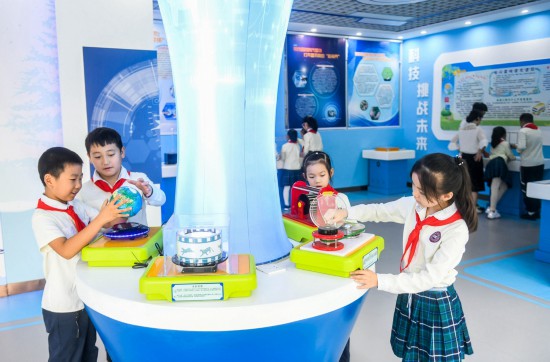 重慶高新區(qū)科學(xué)課堂。