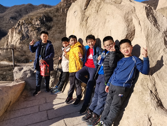 登山隊(duì)員供圖。